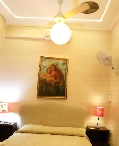 Walter Romarooms בית הארחה